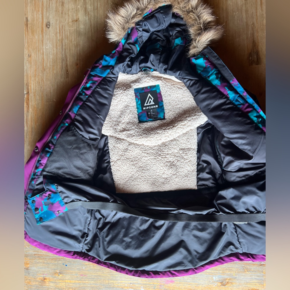 Kids Purple and Blue Camouflage Ski Winter Jacket - Picture 3 of 5